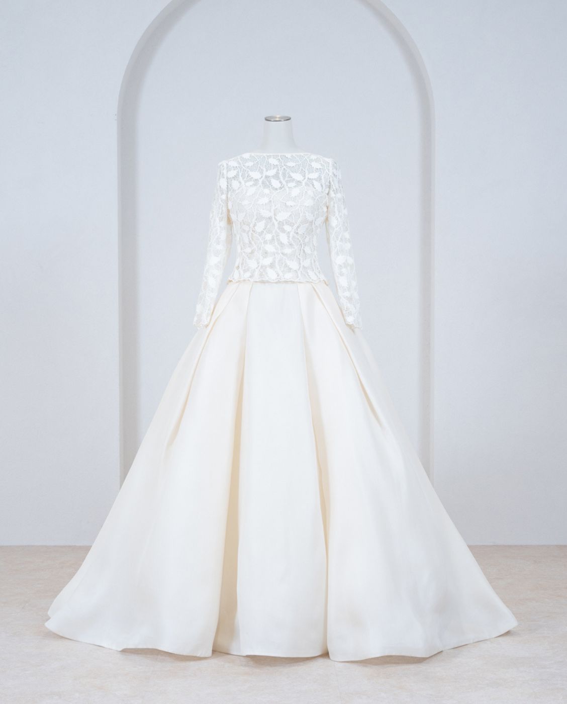 PETER LANGER:Josephine